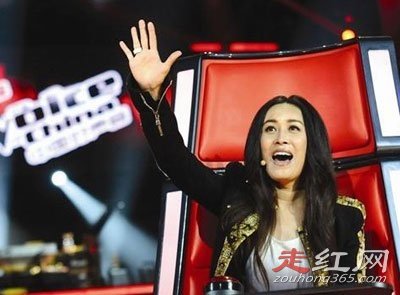 ��Ӣ�ڳ���������Ь���� �͵��ص�һλ�и�������