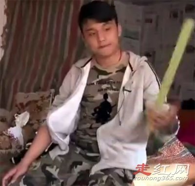 ���μ�Ϊɶ��ͣ�� �������˵ĺ����Լ������ݵ�һ��