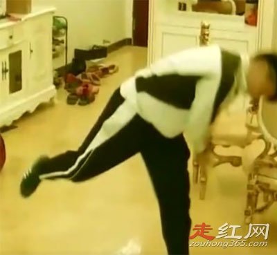 ���μ�Ϊɶ��ͣ�� �������˵ĺ����Լ������ݵ�һ��