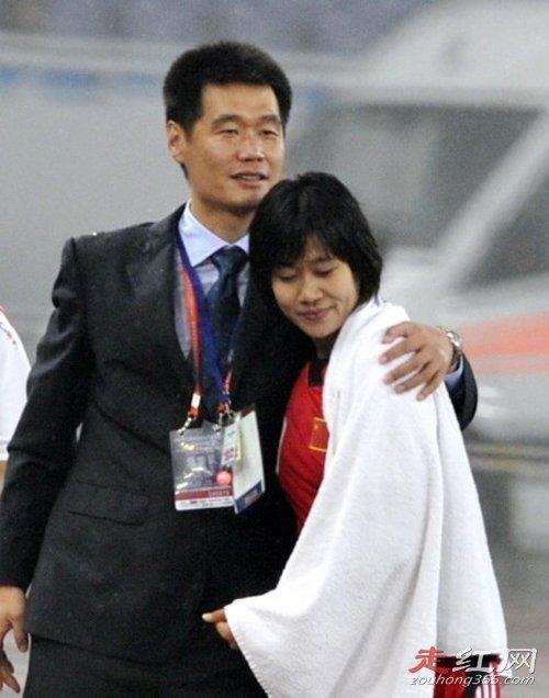 李霄鹏个人资料简介 韩端与李霄鹏事件怎么回事