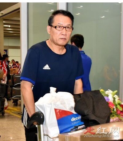 ��ƽ�Ϲ������ɵ�ǰ����˭ ��ǰ�������������