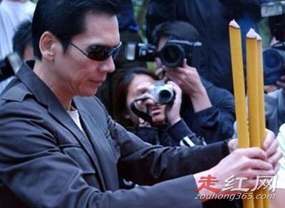 ��ǿ��˭�������ж�� ����ʲô��ͷû�˸�ץ��