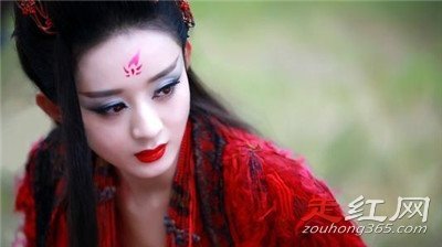 ����ӱ����С������� �����Ŭ�����ڴ���һ��������