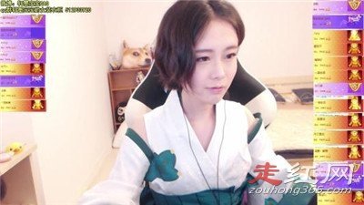 ��ī�����е�Ů�� ����һ���Ӿ��ܹ�����¶��