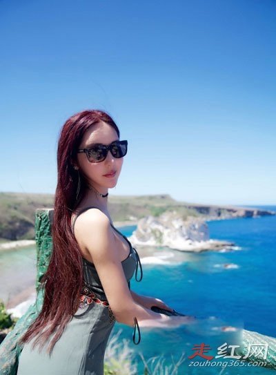 娜依灵儿为何堕落大尺度的视频令人想不通