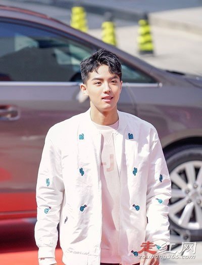 �ܿ�ΰ�ķ��˳�ʲô��Ư���� Ӣ�������ô����