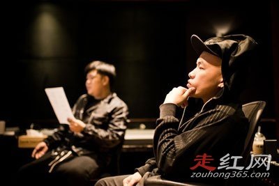 ����԰ɱ�������Գ������˵Ĺ�ϵ��� �Գ�����������