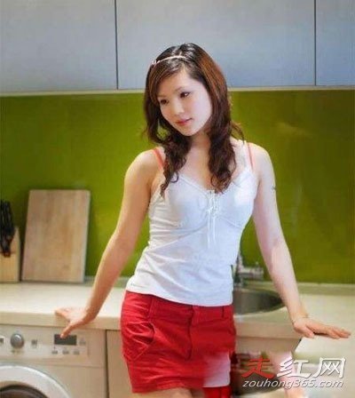 ����һ����Ů�����ͼƬ �ּ黹��˵ʲô��թ��