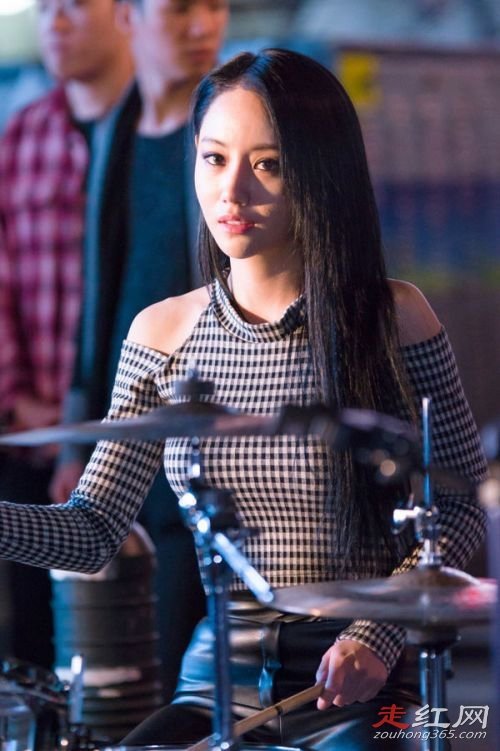 ���ӹ���������ΧŮ�� ����һ�β���ҹ����ô����