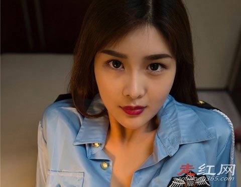 闫盼盼全套照片胸好大 开VIP会员群费一千元