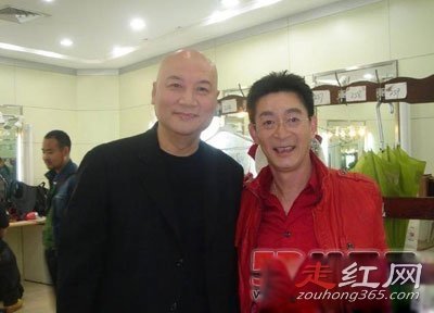 ��ɮ�����߳������Լ������� ���ų�������Ů����