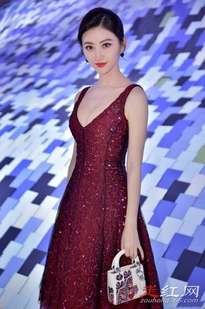 �������;��𳤵ĺ��� �����Ǹ�Ů��ϵ��