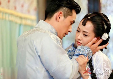 朱一龙8年女友事件怎么回事 隐婚生子大学同学真的吗