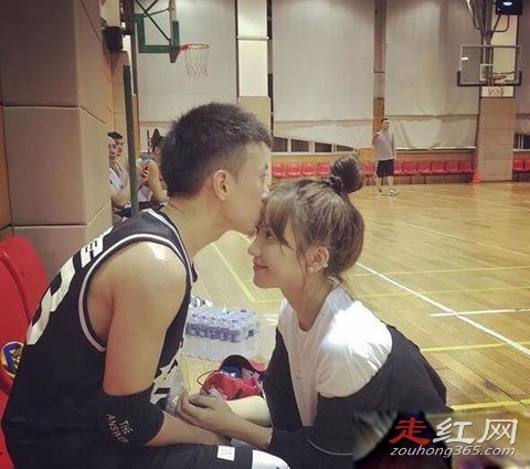 秦奋前女友有哪些 还曾和两位明星谈过