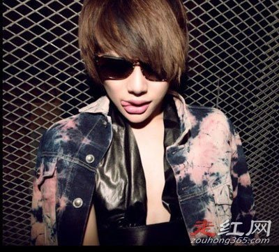 时诗时大漂亮的身世背景是雅诗兰黛股东吗