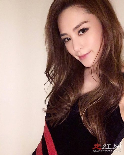 ����������Ƭй¶����Ǹ�� Ů�������߳�����Ӱ