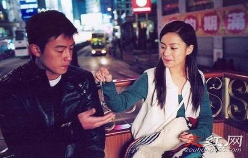 ����������Ƭй¶����Ǹ�� Ů�������߳�����Ӱ