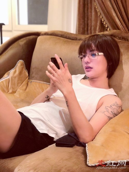 ����ʱʫ�еĻ���Ů�� ��ν�й�������ģ