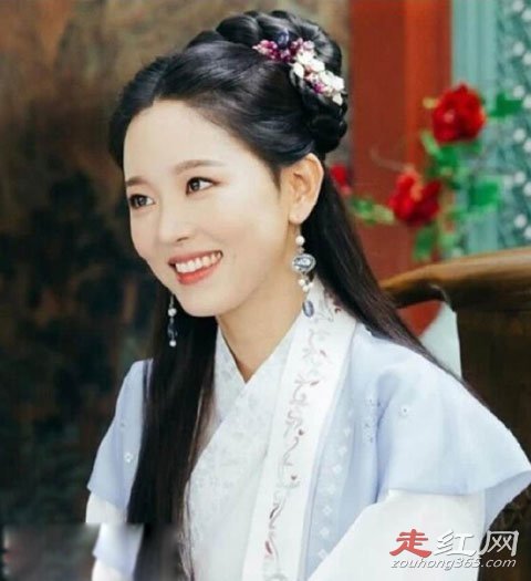 ����ʱ��������¶pp���� ����Ҳ����һ��19���ĵ�Ӱ