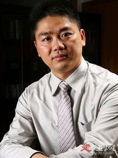 ���º���ǿ��ʲô��ϵ ��С�������ĳ���Ů��