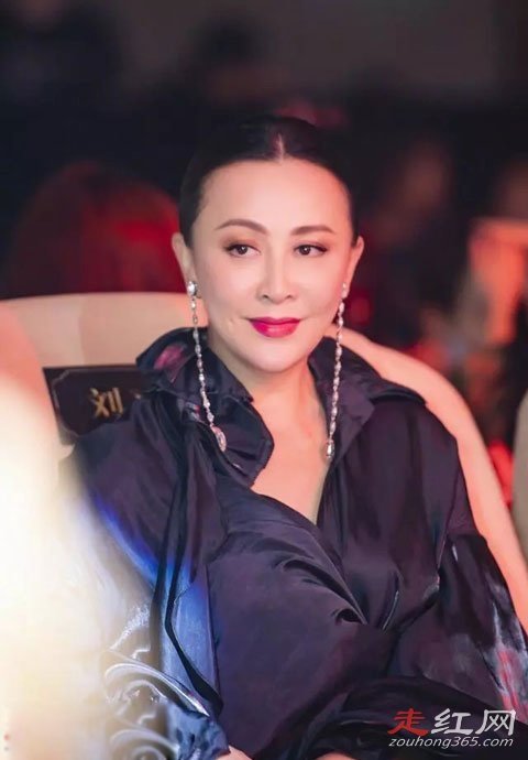 �����ᱻ�����Ƶ������� �����·�Ϊ�����׶�