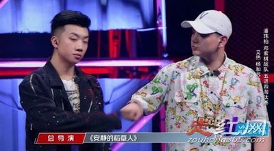 ����պ���ܰ����ôȡ���� ���Ů������˭