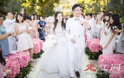 刘强东的前任叫什么名字 和前妻有孩子吗