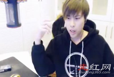 为什么卢本伟被人们称为五五开 打比赛很有自己的套路