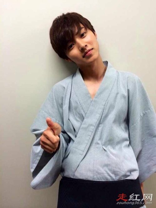 ɽ�����˸������ϼ�� ���ձ�������˧��