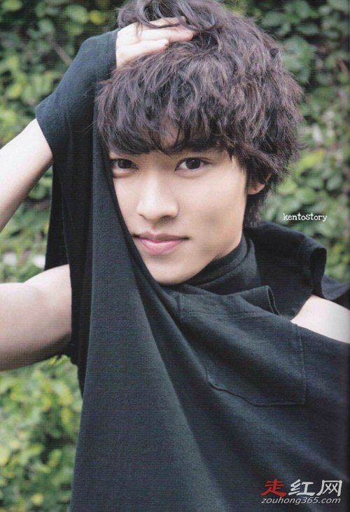 ɽ�����˸������ϼ�� ���ձ�������˧��