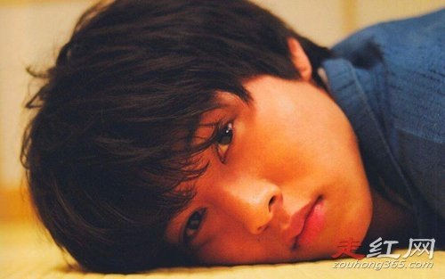 ɽ�����˸������ϼ�� ���ձ�������˧��