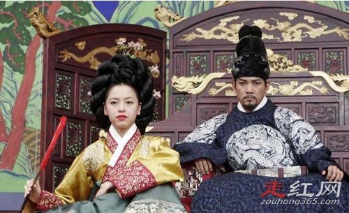 ����ˮι������ι�� �ǳ�����������Ů����