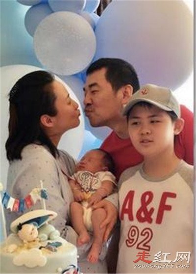 �����ڶ�̥��˳���� Ҳ���ǵ�һ����������