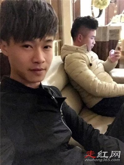 �������ڷ�ɽ�����¼���ô���� �͵��µ�һЩ�˷�����ì��