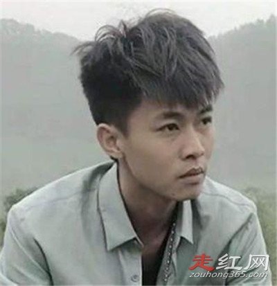 许华升背景父母资料图片 他就是普通的家庭