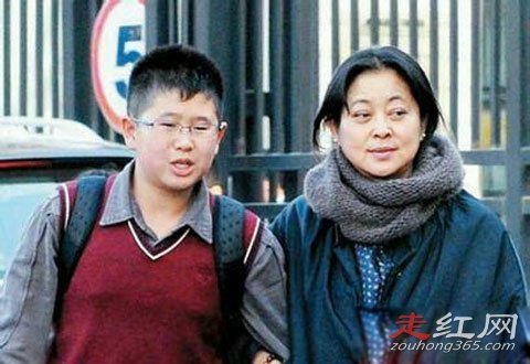 倪萍陈凯歌同居8年为何分手没结婚 倪萍的儿子和女儿现状