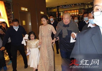 甘比给大刘一个肾是真的吗 是一个很厉害的女人