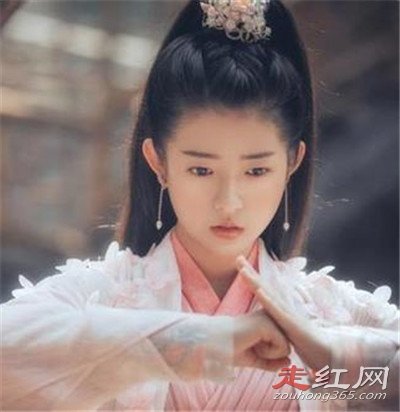 �������ݹ���Щ���Ӿ� ��ĸ��˭ʲô����