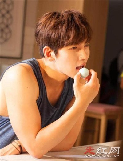 �ز���Ů�ѱ�׼��ʲô ����������ʲô��ϵ