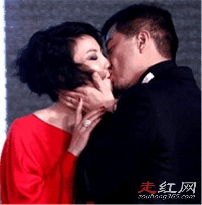 ����������Ů������Ȼ��������Ƭ Ϊʲô��������Ë