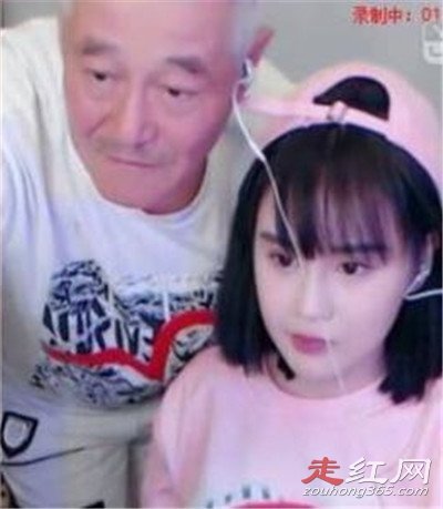 �������������ͬ�ӹ��� Ů�����������ǿ���������