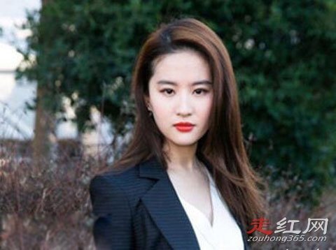 �����ǰ������Ů�� ͨ���߿������ǰ����˵