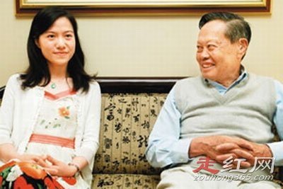 翁帆杨振宁如何解决生理需要 为97岁杨振宁产下一子是真的吗