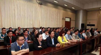 ���߳�ִ�������ֳ� ���񲡿��ų�������Ⱥ