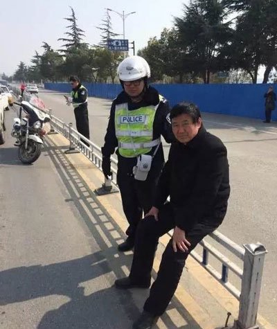 ���߳�ִ�������ֳ� ���񲡿��ų�������Ⱥ