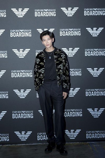 演员王嘉的家世背景怎样 爸爸到底是做什么的