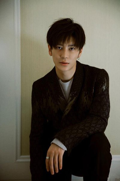 王嘉的爸爸到底是什么人,做什么的,这些统统在王嘉