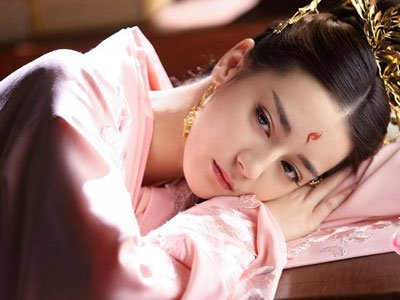 ����ӱ���µ�������˭ ����������˺ܶ�����