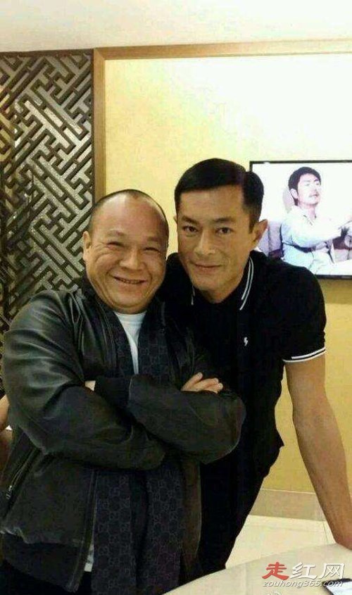 ��־�۸������ϼ�� �͹����ֵĹ�ϵ��ô��