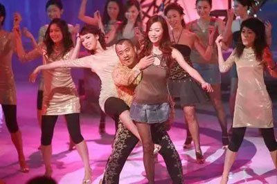 ����������־ΰ��ʲô��ϵ��� Ϊʲôһ��ҧ��������־ΰ